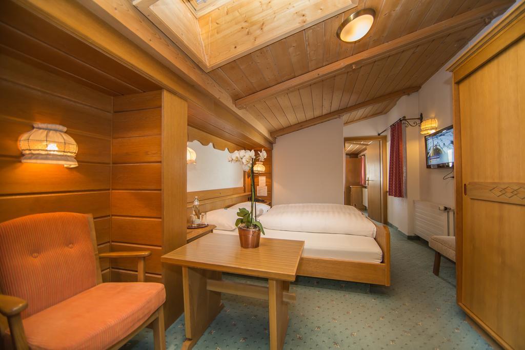 Hotel Cresta Samnaun Habitación foto